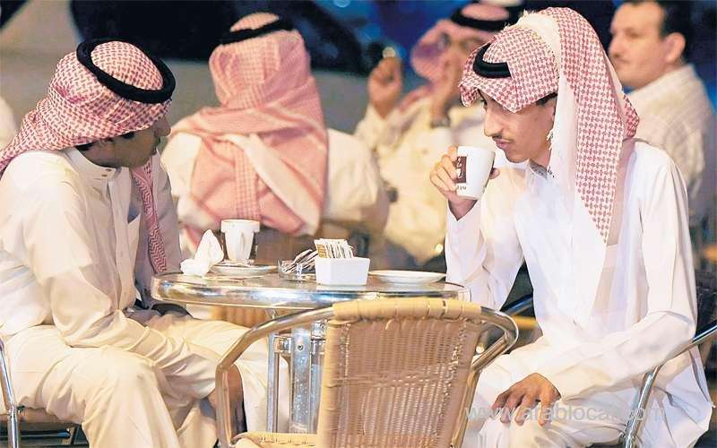 high-expenses,-unemployment-force-young-saudis-to-delay-marriage-saudi