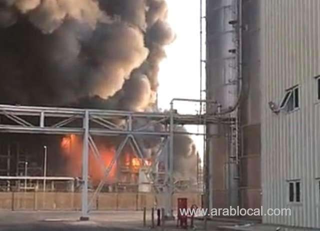 worker-dies-as-fire-hits-petrochemical-refinery-in-saudi-arabia-saudi