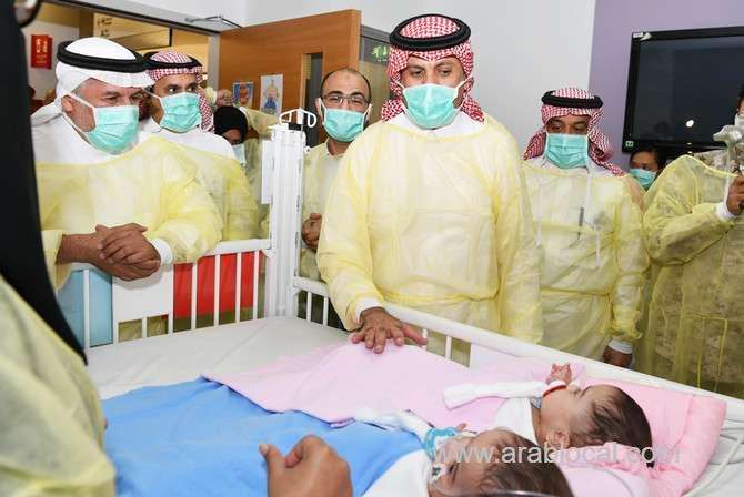 saudi-national-guard-minister-visits-conjoined-twins-after-their-successful-separation-saudi