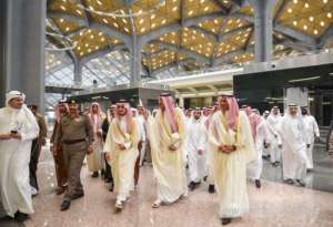 two-holy-mosques-king-salman-will-travel-on-board-the-haramain-train-in-near-future_UAE