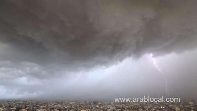 meteorology-warns-of-thunderstorms,-rain-over-makkah,-najran-and-eastern-region-saudi