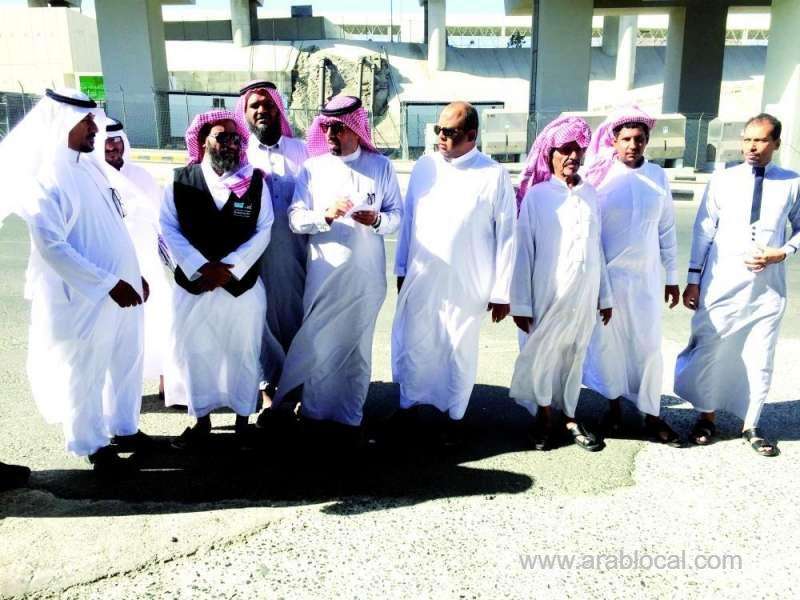 non-saudi-drivers-of-hotels-to-move-around-the-area-without-restrictions-saudi
