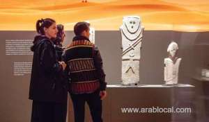 visitors-flock-to-roads-of-arabia-exhibit-in-athens_UAE