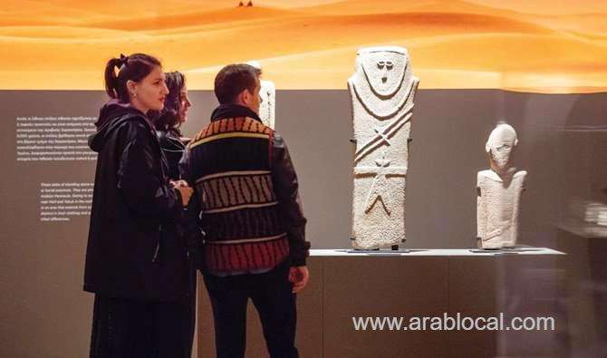 visitors-flock-to-roads-of-arabia-exhibit-in-athens-saudi