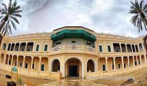 visitors-flock-to-king-abdul-aziz-palace-during-eid_UAE
