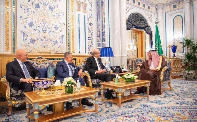 saudi-king-receives-ex-lebanon-pm-hariri-in-riyadh-saudi