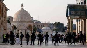 dozens-of-palestinians-injured-after-israeli-forces-storm-al-aqsa-mosque_UAE