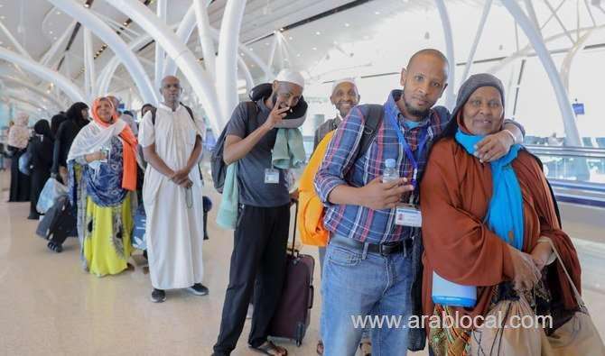 163-american-pilgrims-fly-out-of-jeddah-saudi