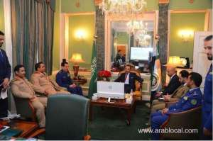 prince-khalid-bin-bandar-bin-sultan-meets-with-saudi-military-attache-in-london_UAE