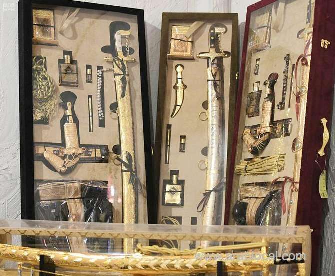 swords-and-daggers-on-display-wow-visitors-at-souk-okaz-saudi