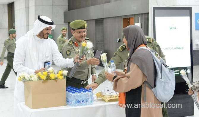 first-pilgrims-arrive-in-saudi-arabia-for-new-umrah-season-saudi