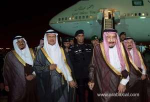 king-salman-arrives-in-riyadh_UAE