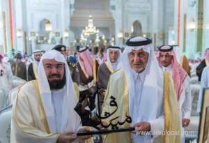 private-sector-staff-must-wear-saudi-dresses-,-women-employees-should-wear-dresses_saudi