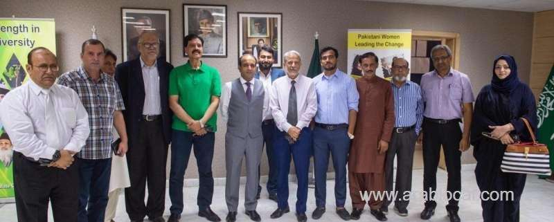 new-consul-general-pakistan-holds-meeting-with-media-representatives-saudi