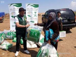 ksrelief-center-distributes-shelter-to-syrians-_saudi