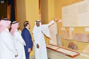 saudi-hands-over-illegally-held-iraqi-historical-documents_UAE