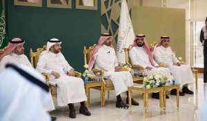 saudi-minister-unveils-instant-visa-service-for-small-businesses_UAE