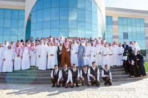 deputy-governor-honors-graduates-of-performance-assessment-training_UAE