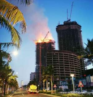 fire-breaks-out-in-corniche-tower-under-construction_UAE