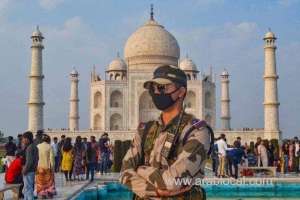 india-suspends-all-tourist-visas-and-evisas-for-travellers_UAE
