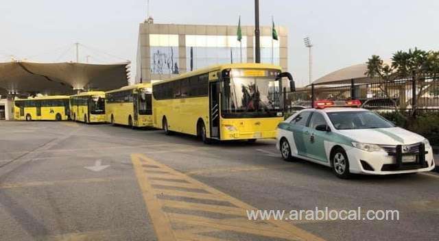 first-batch-of-196-saudis-stranded-in-bahrain-arrives-in-12-buses-saudi