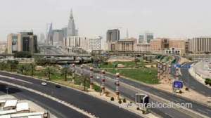 saudi-arabia-decided-to-partially-lift-curfew-in-all-regions-except-makkah-and-isolated-districts_UAE