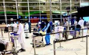 500-stranded-pakistanis-went-back-home-by-special-pia-flight_UAE