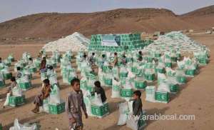ksrelief-distributes-580-food-baskets-in-yemen’s-marib_saudi