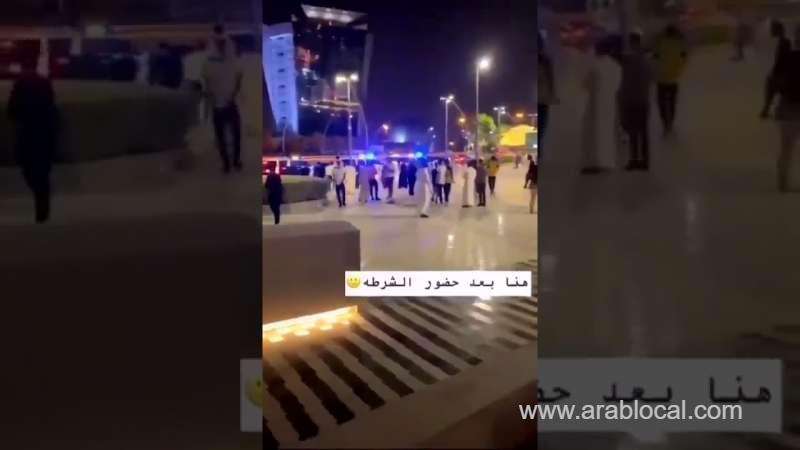 violent-quarrel-between-girls-and-young-men-in-a-commercial-complex-in-riyadh-video-saudi
