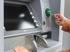 three-saudis-arrested-for-tampering-with-atm-machines_saudi