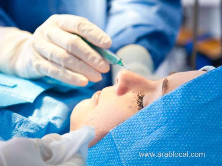 arab-woman-arrested-for-offering-illegal-plastic-surgeries-saudi
