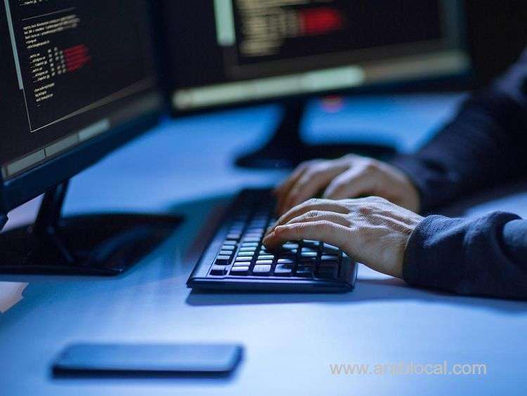 three-men-arrested-in-riyadh-for-defrauding-people-via-social-media-saudi