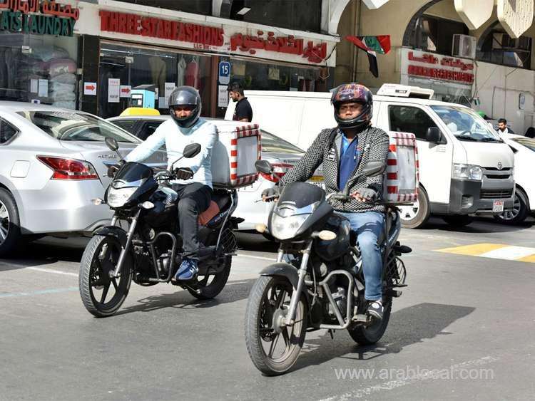 saudi-food-delivery-workers-are-now-covered-by-covid19-relief-packages-saudi