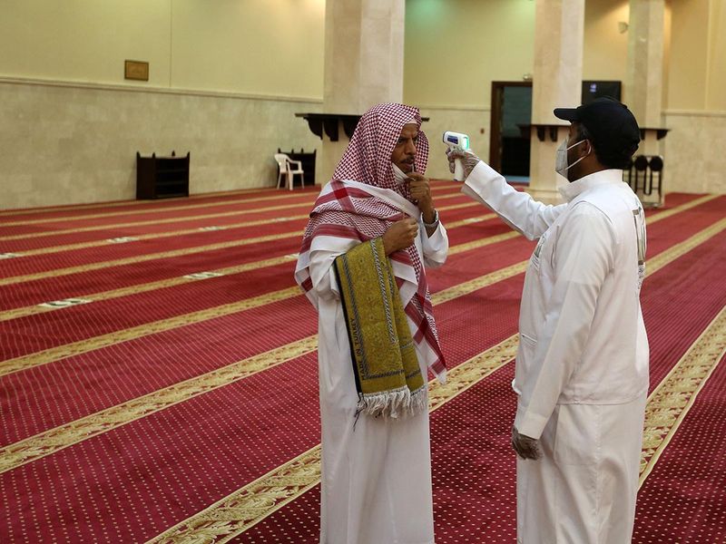 Saudi Arabia Spike in Coronavirus arent slowing its reopening