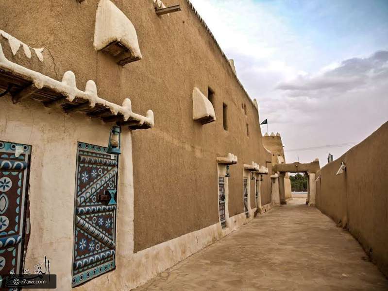 10 Amazing places to visit in Saudi-Arabia